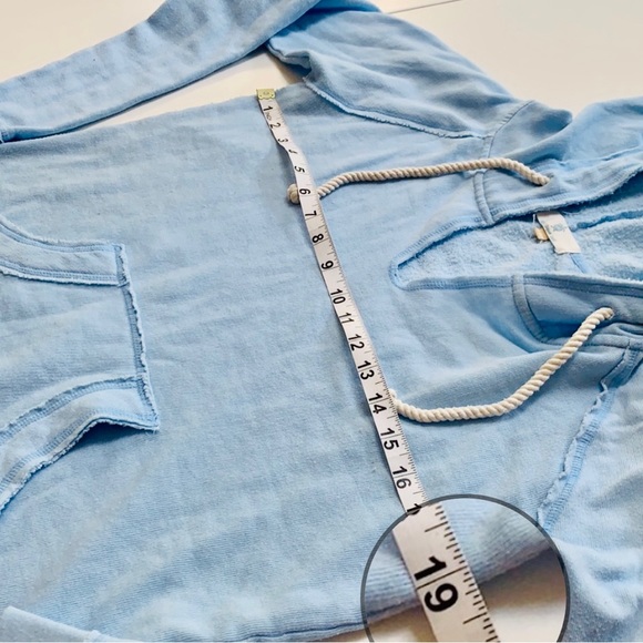 Lightweight Pale Blue Hoodie (S) - Picture 9 of 11